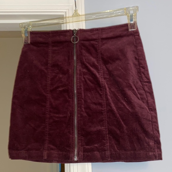 Forever 21 Dresses & Skirts - Forever 21 Corduroy Maroon Skirt